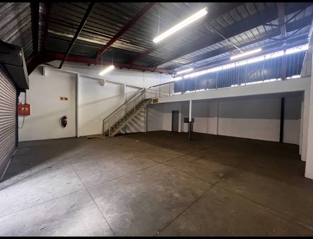 155M² MINI FACTORY TO LET IN STEELEDALE